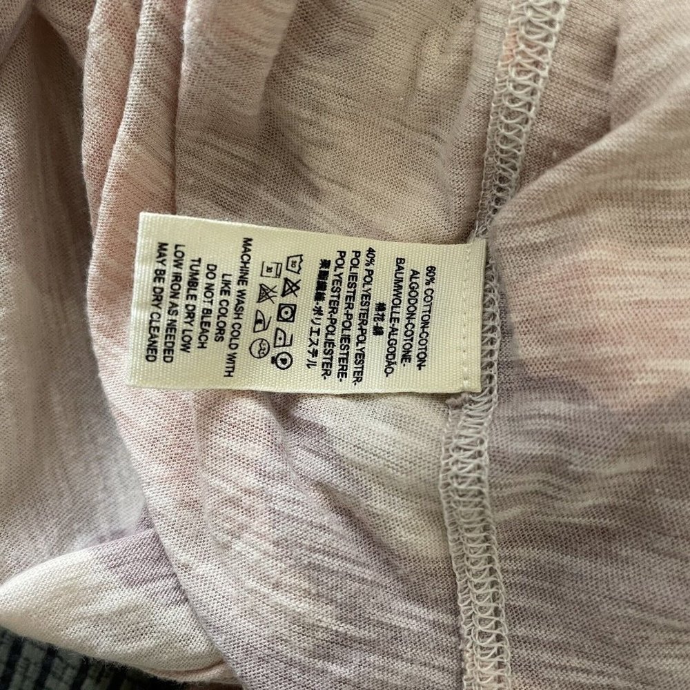 We  the free women’s camo T-shirt top size medium beige short sleeve Cotton - Picture 4 of 5